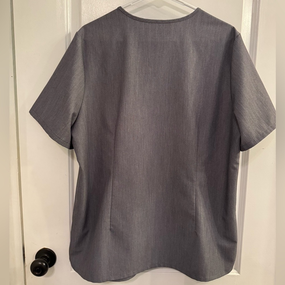 Figs Catarina One-Pocket Scrub Top Graphite XXL - Picture 2 of 7